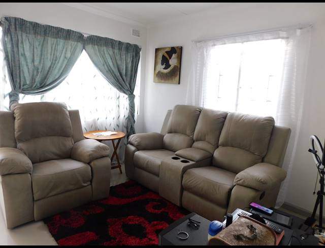 3 BEDROOM HOUSE FOR SALE IN RISECLIFF